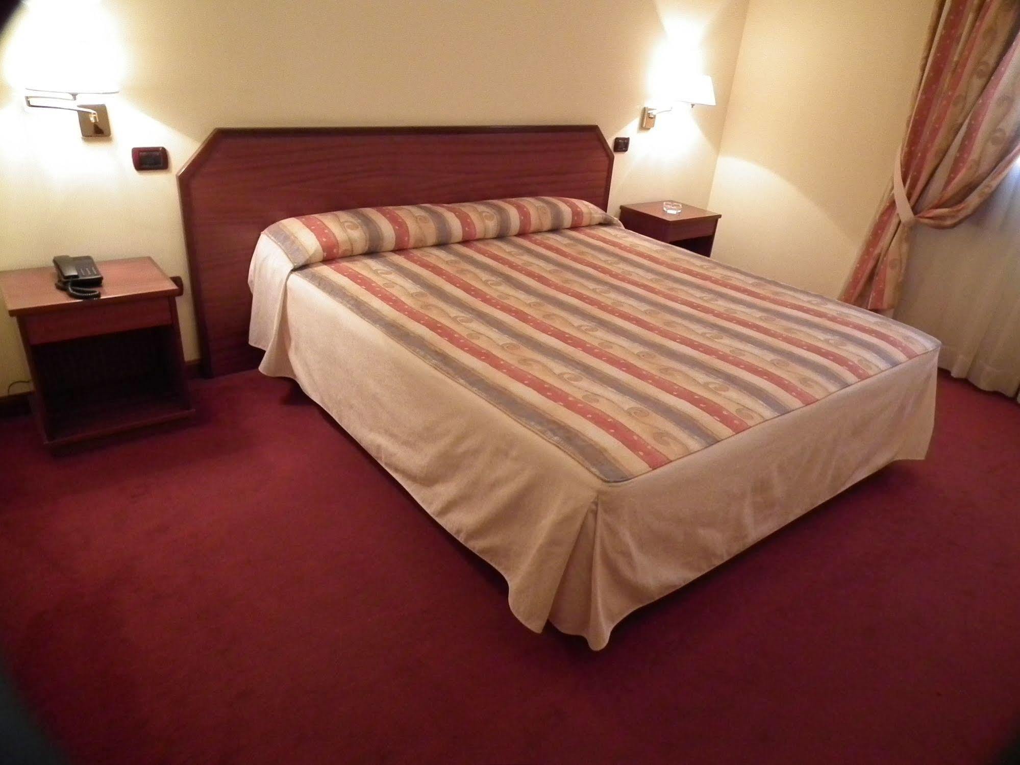 Luz Hotel Haro Kültér fotó